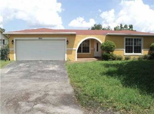 8841 Sheraton Dr, Miramar, FL 33025