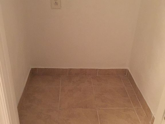 5th image of 3956 Lantana Pl