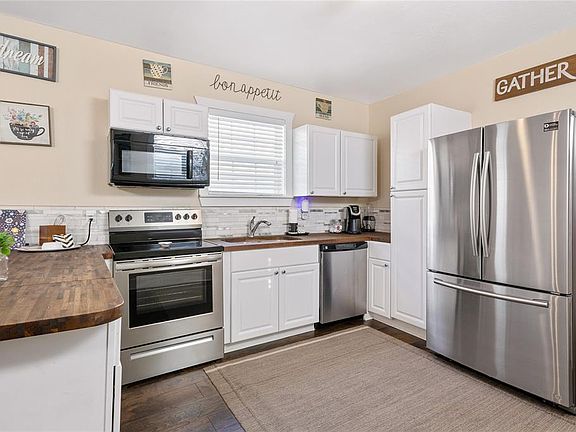 5th image of 2713 Avenue P 1/2