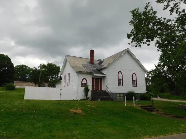 122 S Main St, Seneca, PA 16346