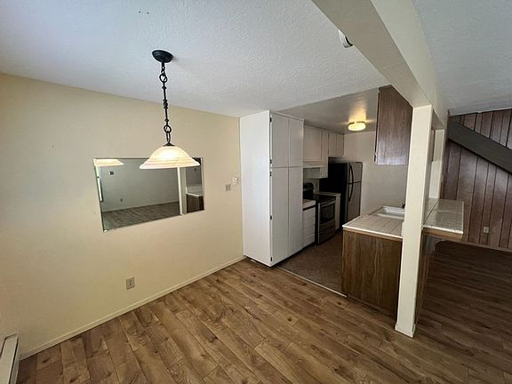 5th image of 602 Pine Meadows Dr APT 3