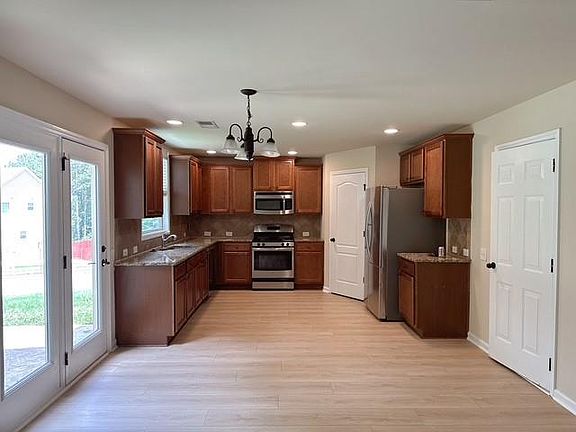 4th image of 1601 Bramlett Hill Ln