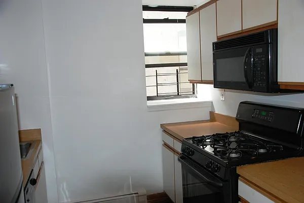 Sold by Corcoran | media 22