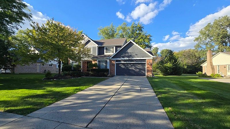 1st image of 6583 Mountain Dr