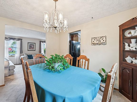 5th image of 8177 Maugham Dr