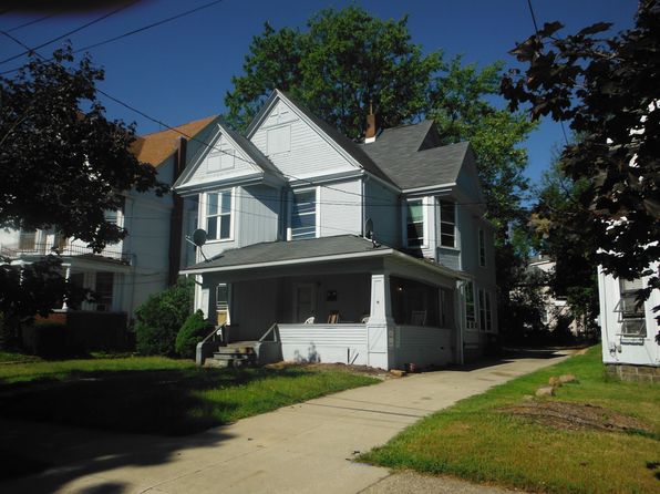 24 Oakdale Ave UNIT 2