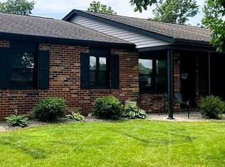 1913 Cheshire Dr, Saint Marys, OH 45885