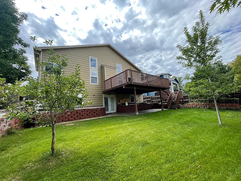5447 S Valdai St — Photo 3