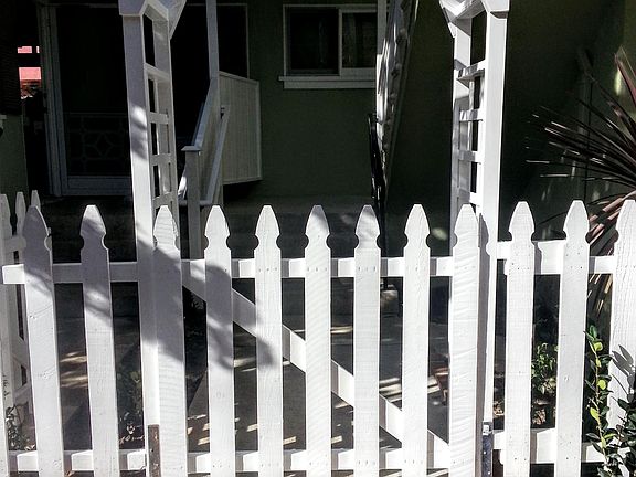 4th image of 3724 Corinth Ave