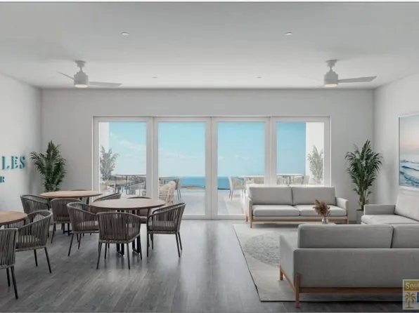 200 W Wharf St #204, South Padre Island, TX 78597
