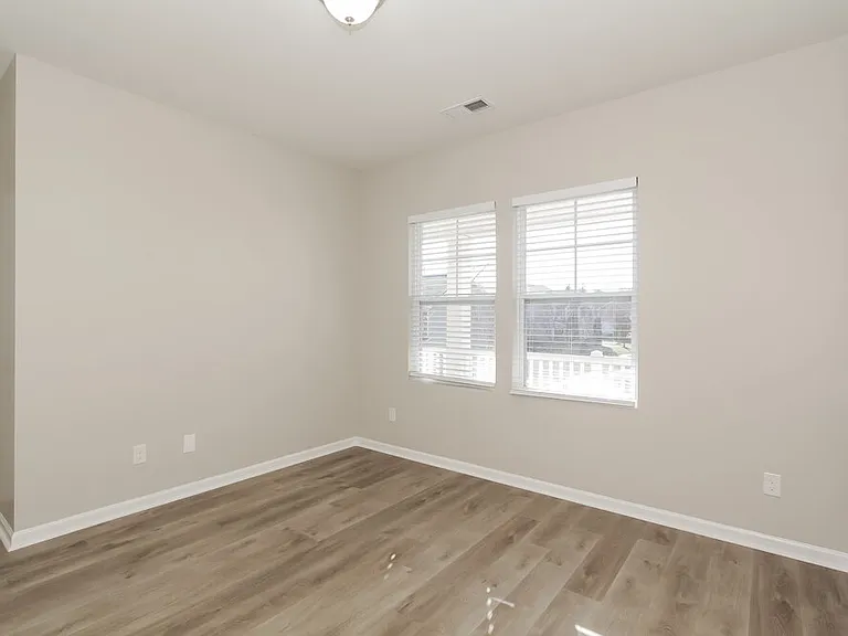3607 Conner Glenn Dr — Photo 17