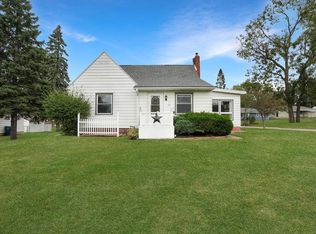 1123 E Ridgeway Ave, Waterloo, IA 50702