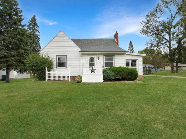 1123 E Ridgeway Ave, Waterloo, IA 50702