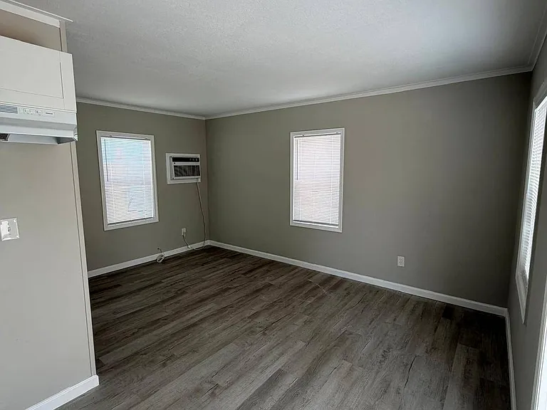 8 Cook St #8 — Photo 3