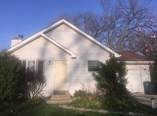 26267 N Diamond Lake Rd, Mundelein, IL 60060