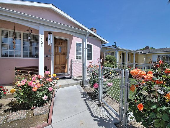 5th image of 2104 Mondigo Ave