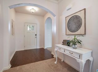 1045 Pine Valley Dr, Calera, AL 35040