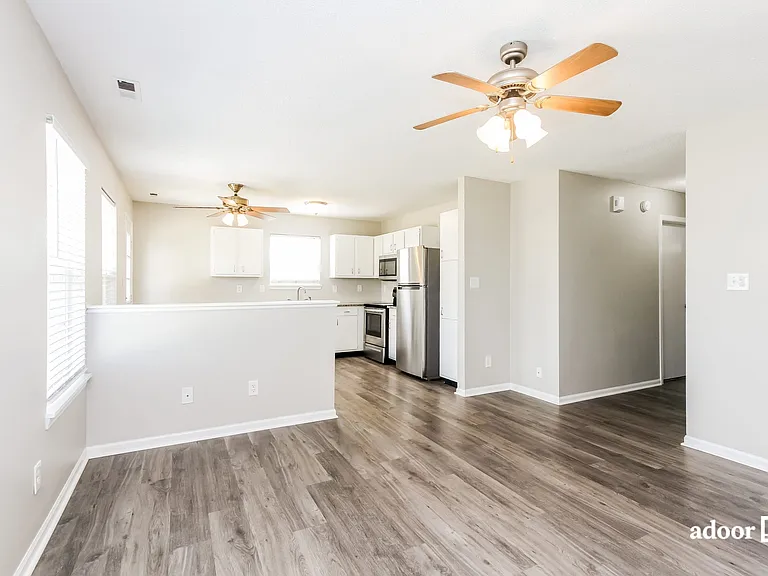 6221 Long River Ln — Photo 5