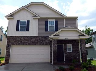 8303 Romana Red Ln, Charlotte, NC 28213
