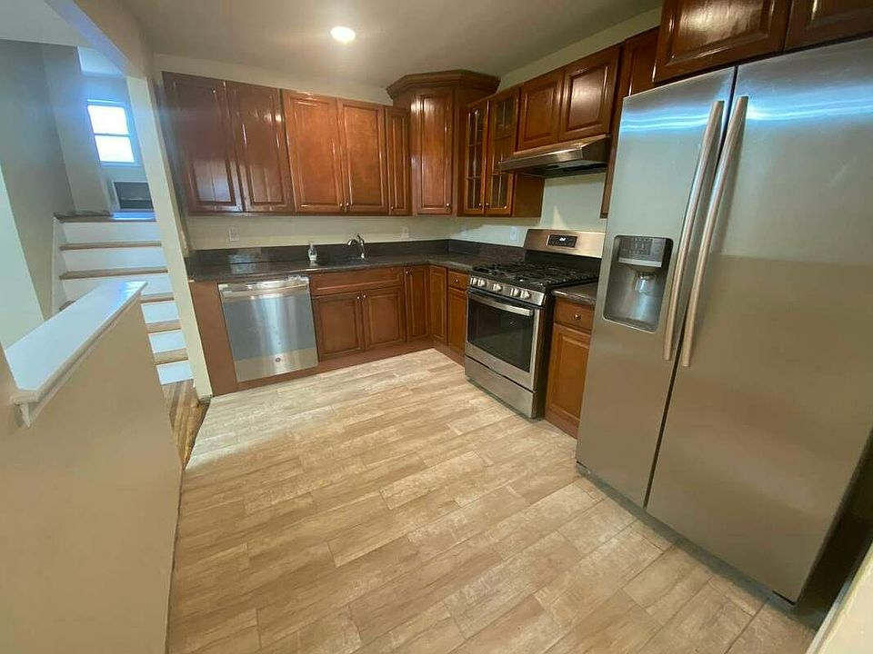 1st image of 671 E 77th St Floor 2