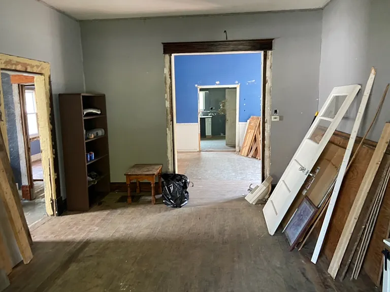 115 N Cherry St — Photo 7