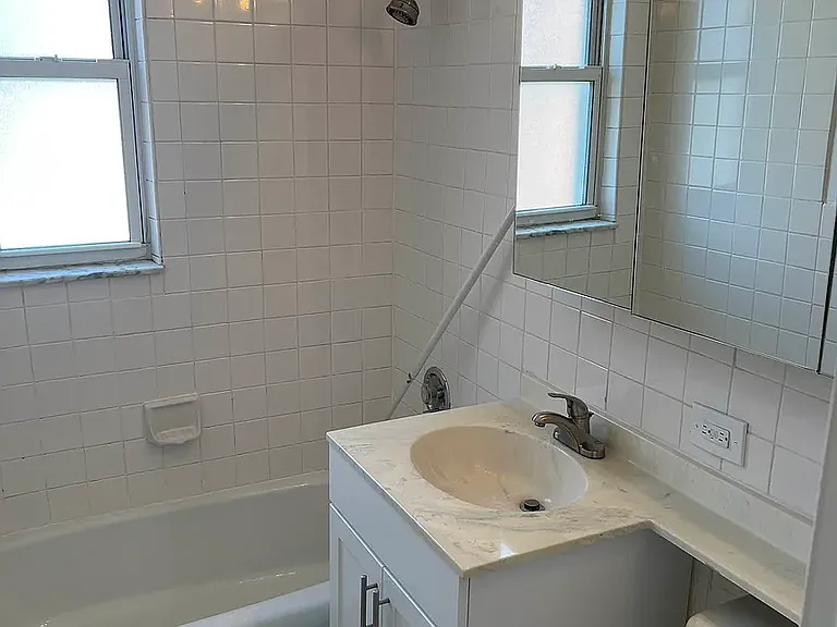 301 E 73rd St #PHA — Photo 5
