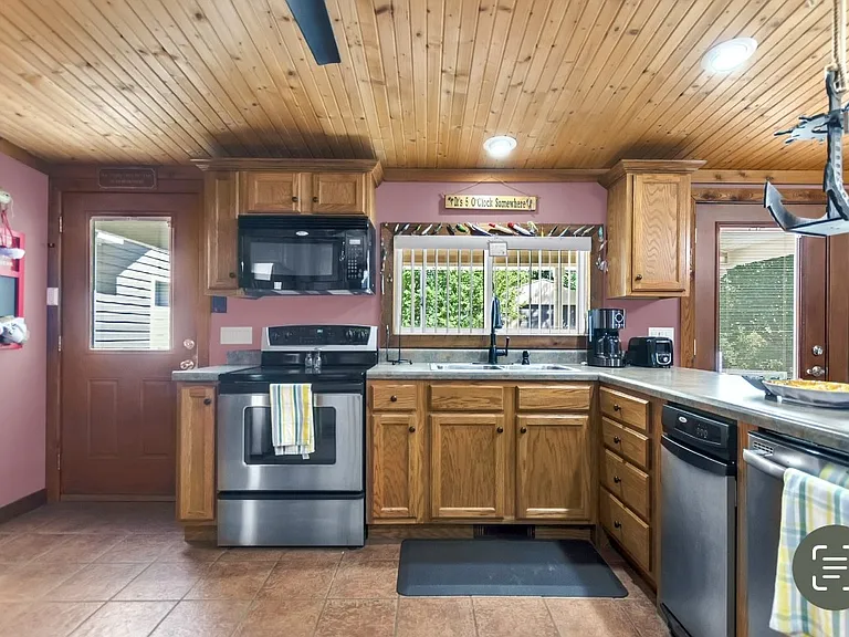 132 Red Fox Dr — Photo 5