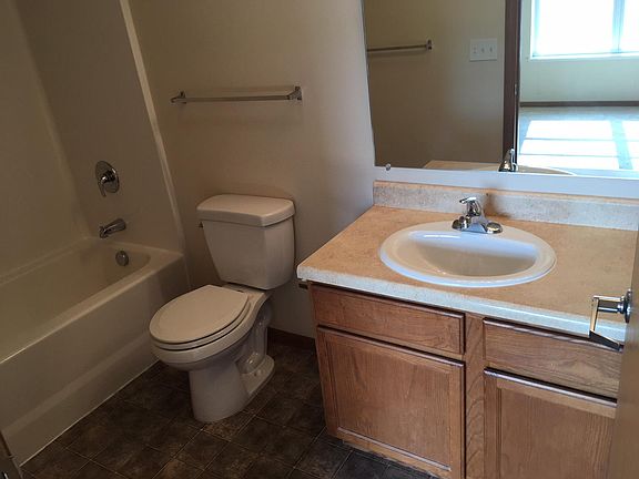3rd image of 420 College Dr APT A5