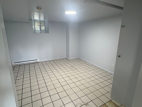 4th image of 542 N High St #G1