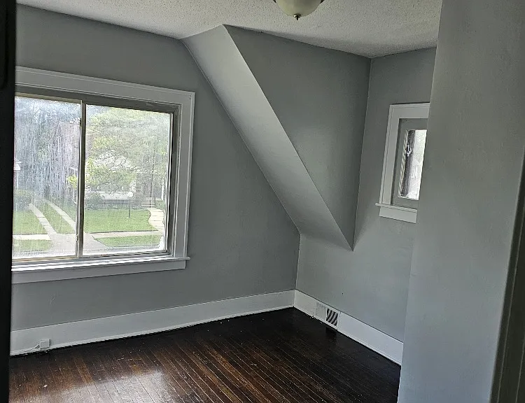 16583 Archdale St — Photo 11