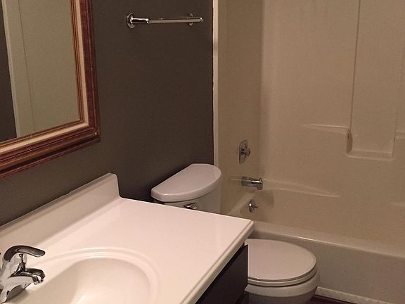 4th image of 1875 Michigan Ave APT A11