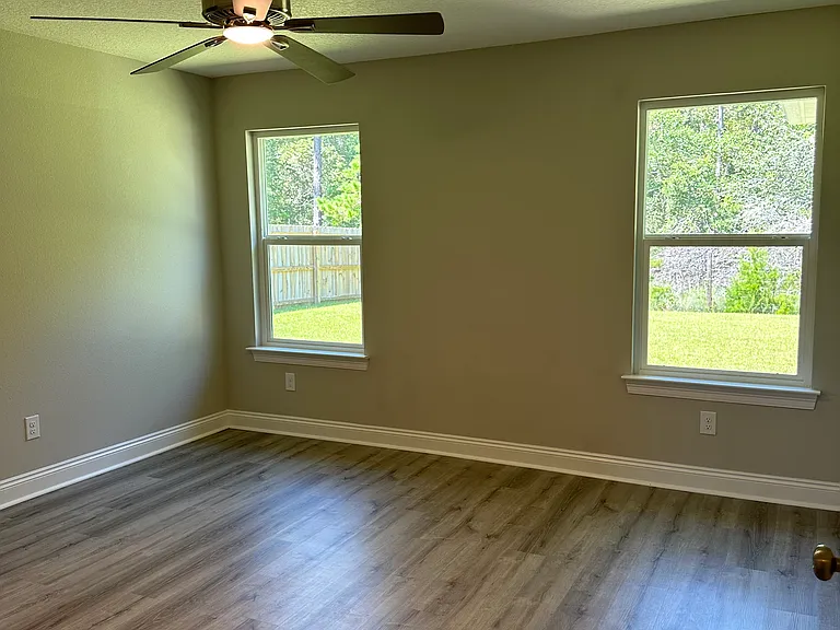 5628 Charter Cir — Photo 9