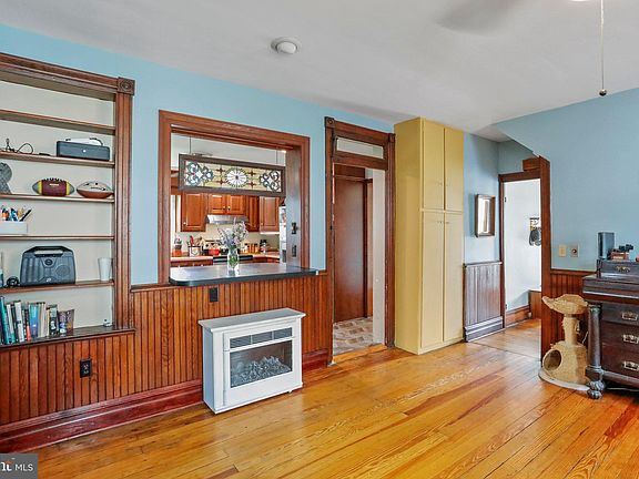 5th image of 109 Sunnyside Ave