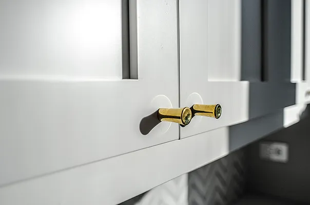 Sold by Argent Advisors LLC | media 16