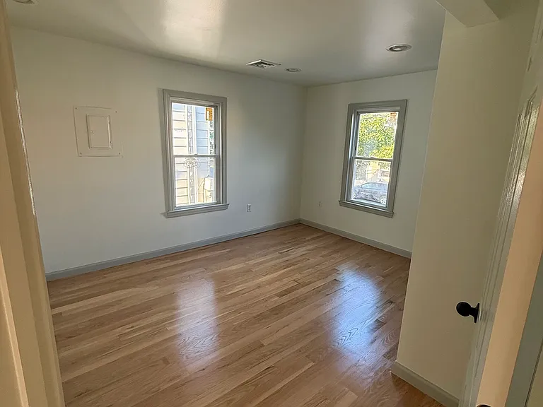 319 Main St #2 — Photo 12