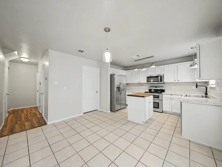 5013 Causeway Ct — Photo 5