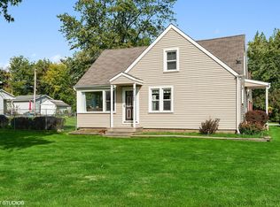 11390 W Edgewood Rd, Beach Park, IL 60087