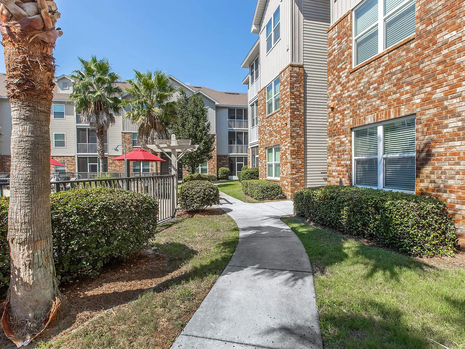 Crosswinds Apartments — Photo 3