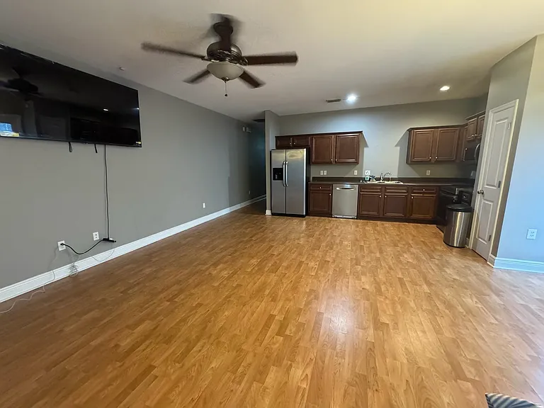 6207 Jordans Pass Dr — Photo 9