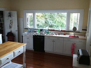 20 Main St #3, Somerville, MA 02145