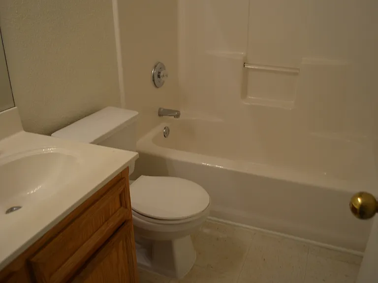 2204 Wildewood Dr — Photo 45
