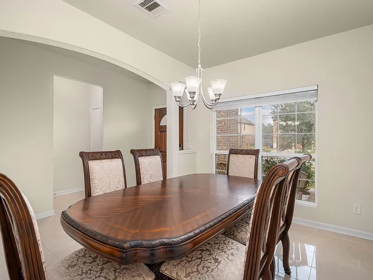 2702 Elm Crossing Trl — Photo 9