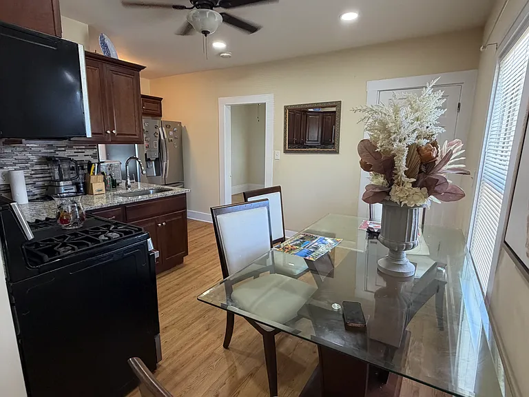 730 Boston St #2 — Photo 2