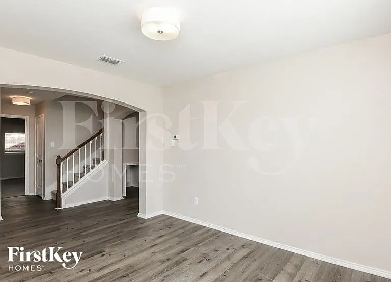 6212 Skysail Rd — Photo 4