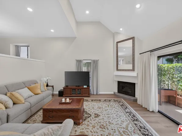 15173 Magnolia Blvd Unit F, Sherman Oaks, CA 91403