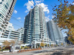228 Queens Quay W, Toronto, ON M5J 2X1