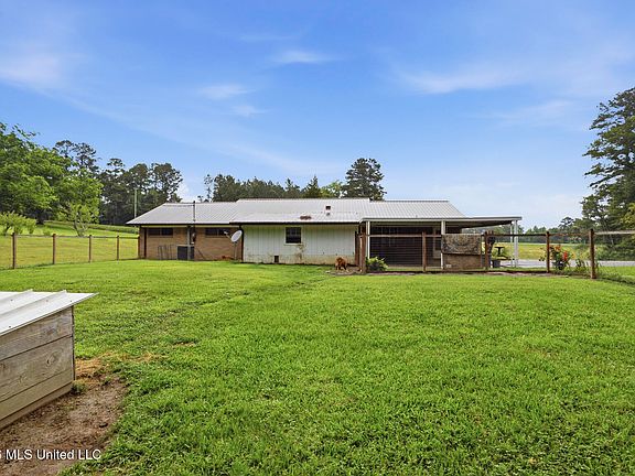 5th image of 439 Poplar Springs Rd