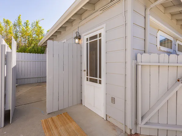 (undisclosed Address), Oak View, CA 93022