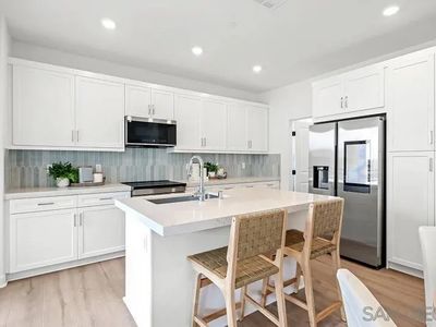 379 Honeysuckle, Oceanside, CA, 92057