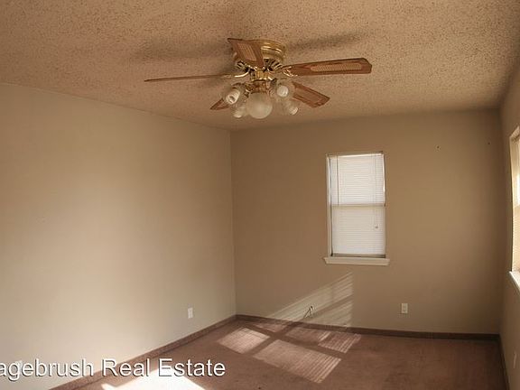 3rd image of 916 West St